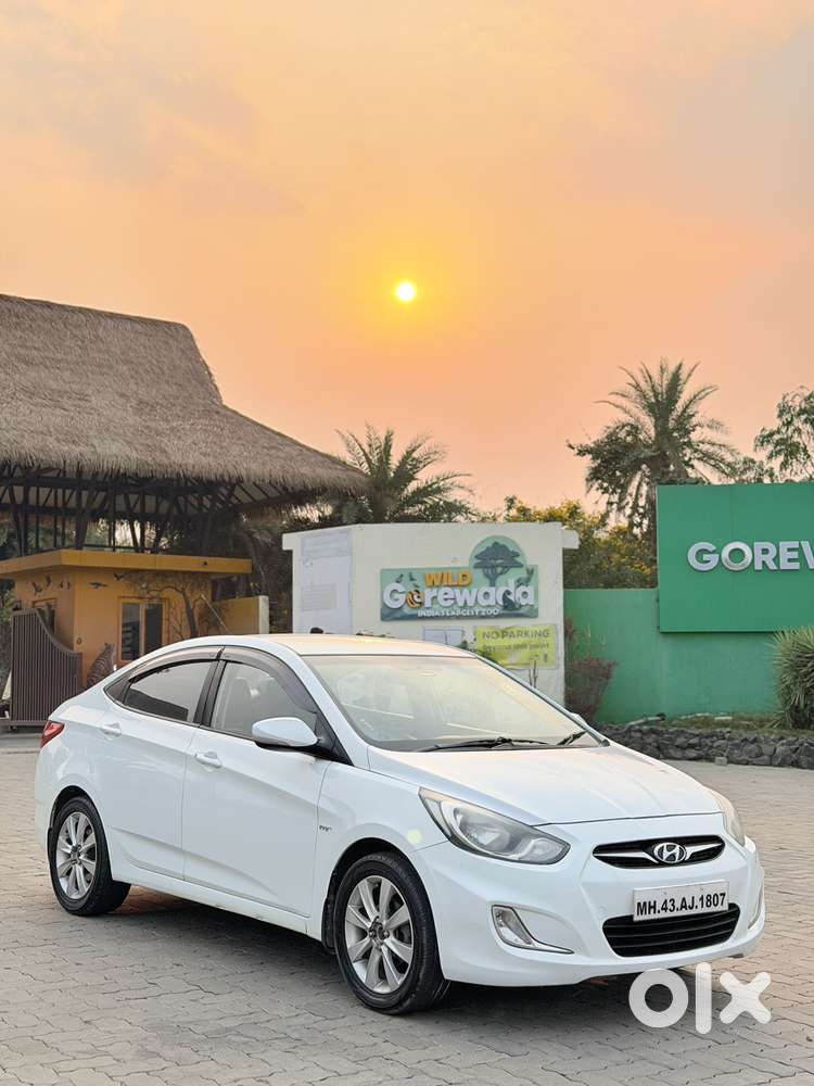 Hyundai Fluidic Verna 1.6 Vtvt Sx, 2011, Petrol