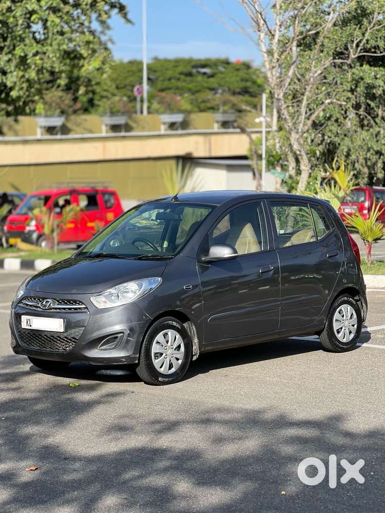 Hyundai I10 Sportz At, 2012, Petrol