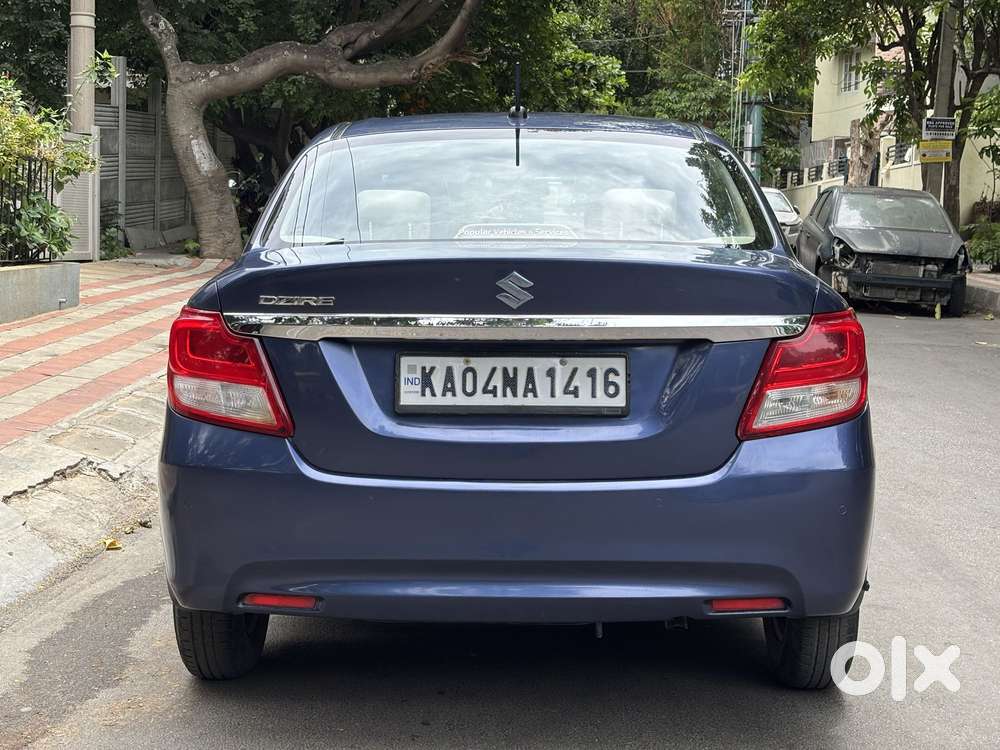 Maruti Suzuki Swift Dzire Vxi(o) Amt, 2022, Petrol