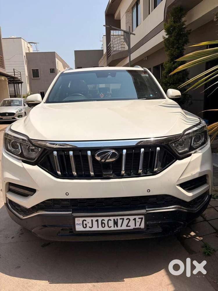 Mahindra Diesel Automatic 2020 Car