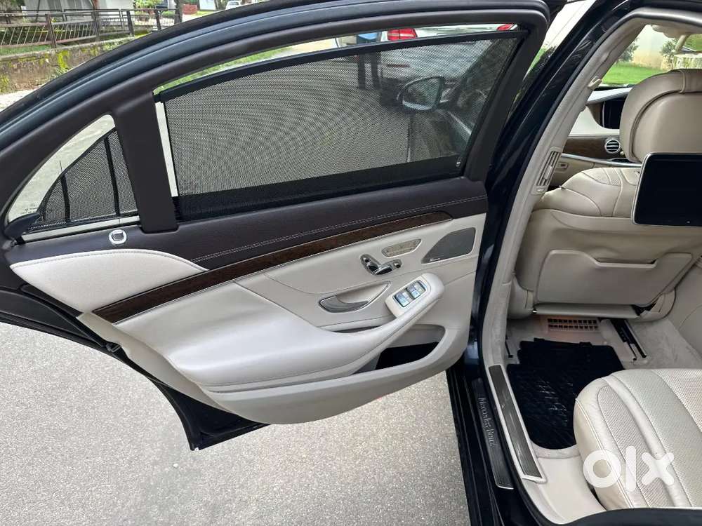 Mercedes Benz
S500
