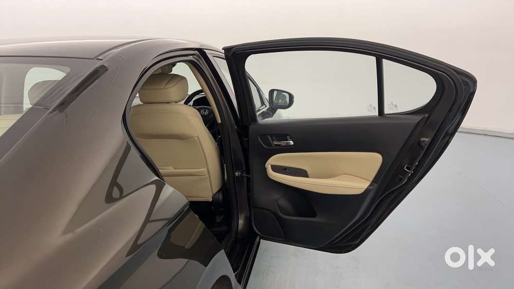 Honda City 1.5 Zx I-vtec Mt, 2023, Petrol