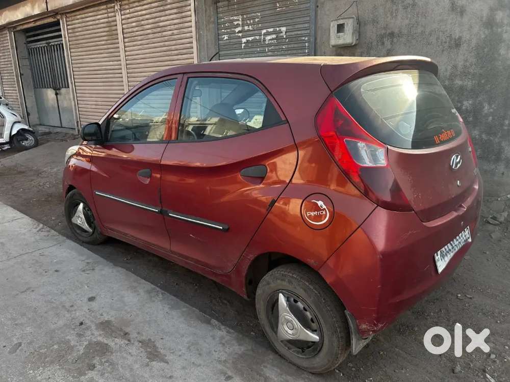 Hyundai Eon Petrol Manual 2012 Variant