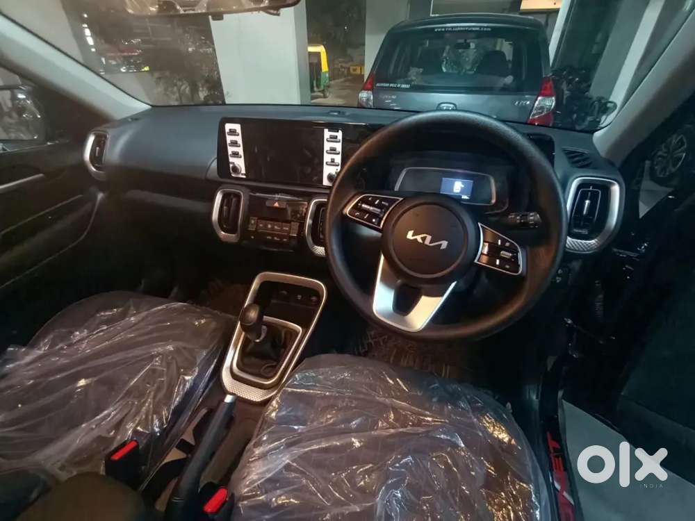 Kia Sonet 2023 Diesel 18500 Km Driven