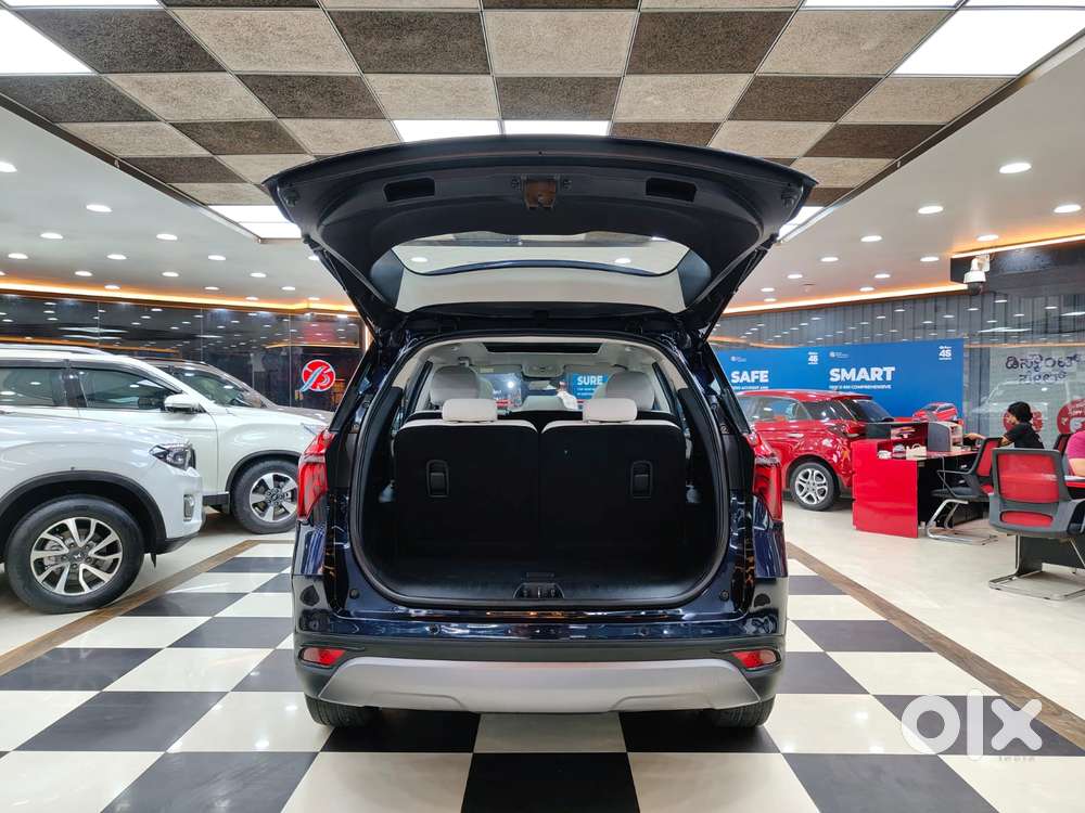 Mahindra Xuv700 2.0 Ax 7 Petrol At Luxury Pack Str, 2022, Petrol