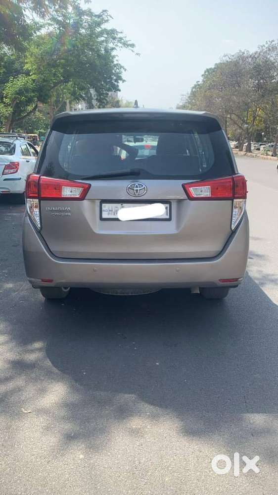 Toyota Innova Crysta 2.8z Automatic, 2016, Diesel