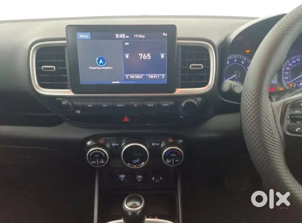 Hyundai Venue Knight Edition 2019 With Sun Roof