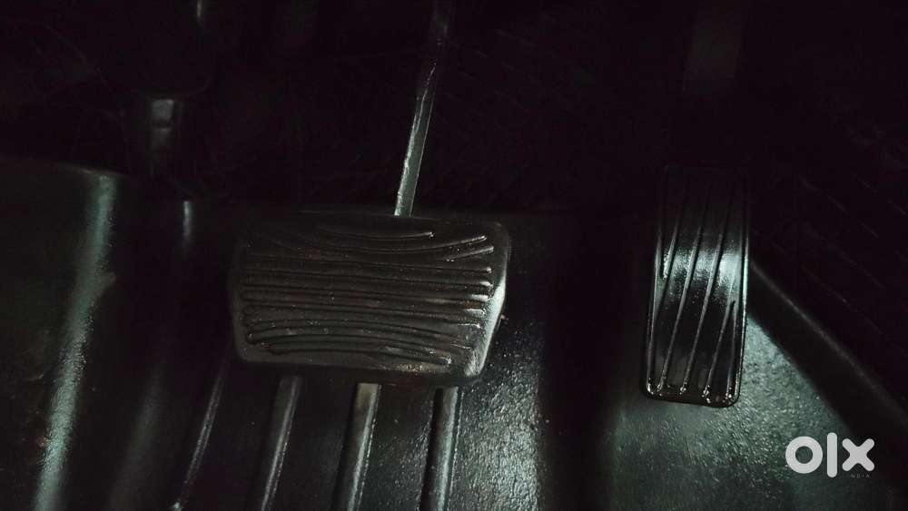 Mahindra Xuv700 2.0 Ax 7 Petrol At Str, 2022, Petrol