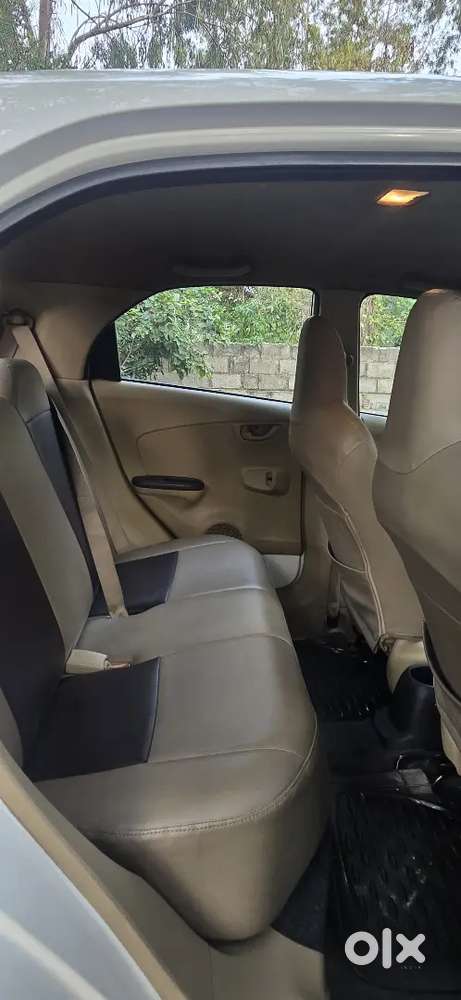 Honda Brio 2012 Petrol Well Maintained