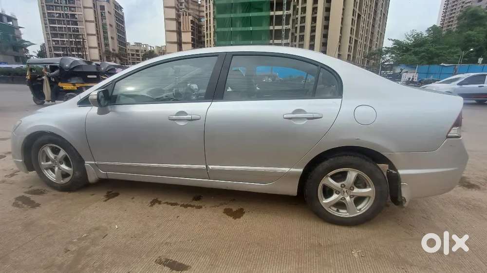 Honda Civic 2010 Cng & Hybrids 74000 Km Driven Green Tax Paid Till2031