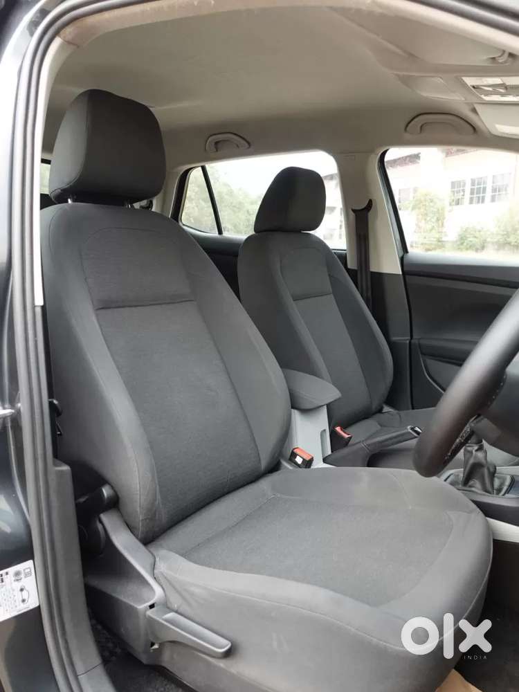 Skoda Kushaq Active 1.0 Tsi Mt, 2022, Petrol
