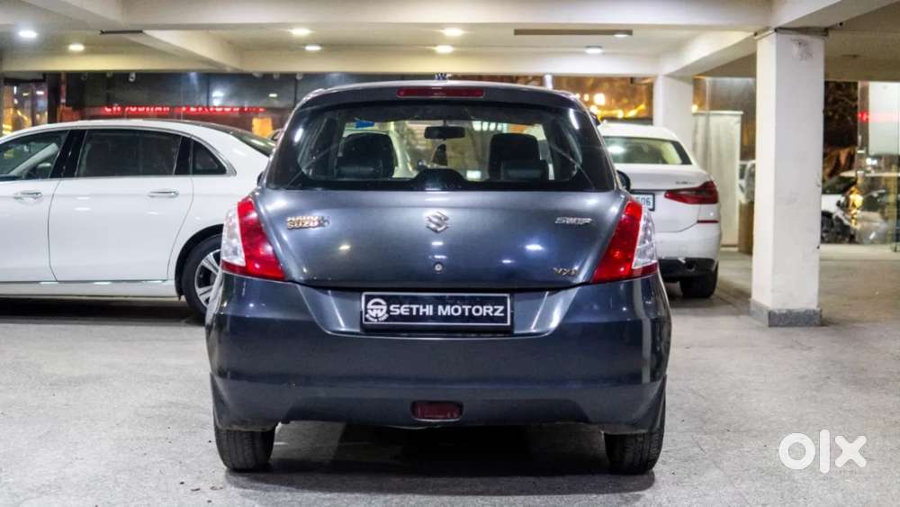 Maruti Suzuki Swift Vxi Optional, 2016, Petrol