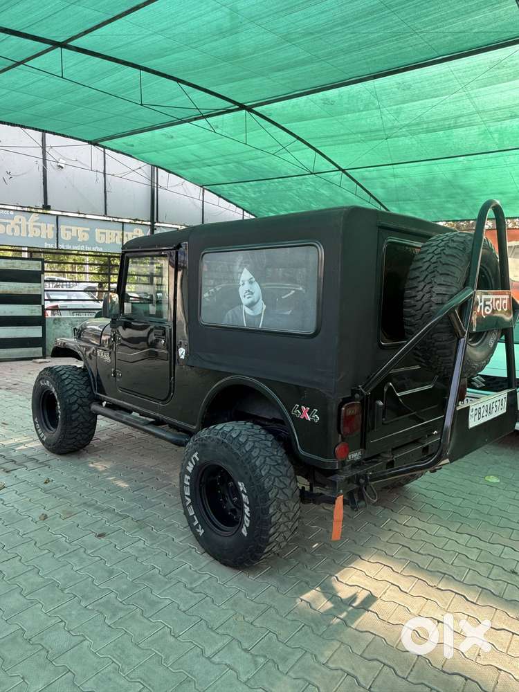 Mahindra Thar 2.2 Ax (o) Convertible Diesel Mt 4wd, 2015, Diesel