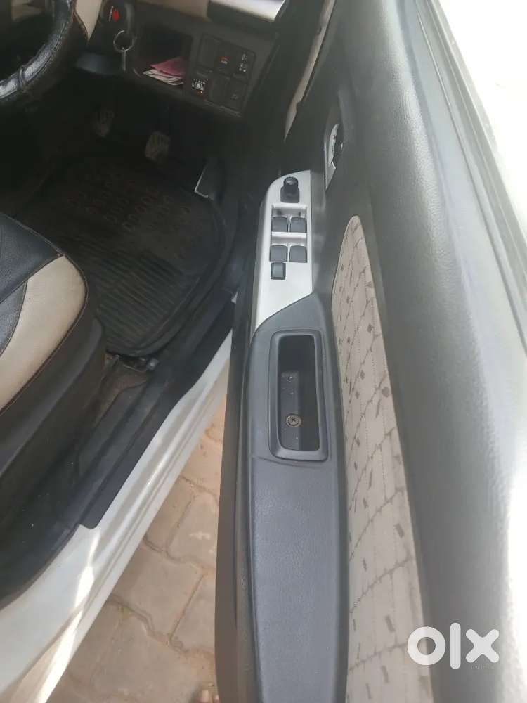 New Tyre New Battery Good Milage In Cng