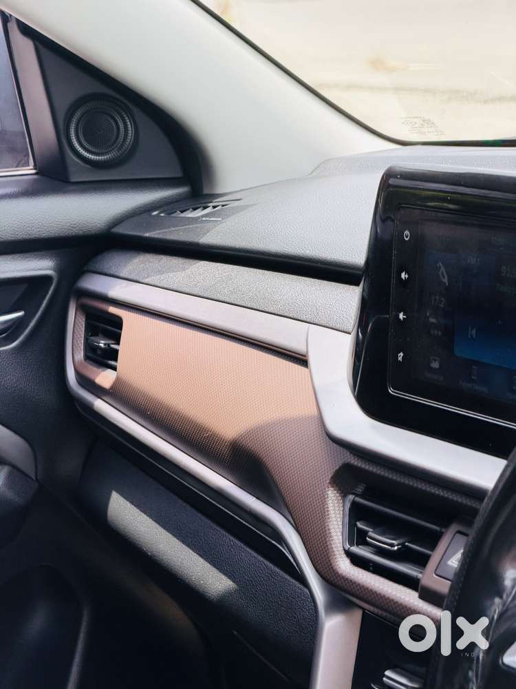 Maruti Suzuki Brezza 1.5 Zxi Plus Smart Hybrid, 2024, Petrol