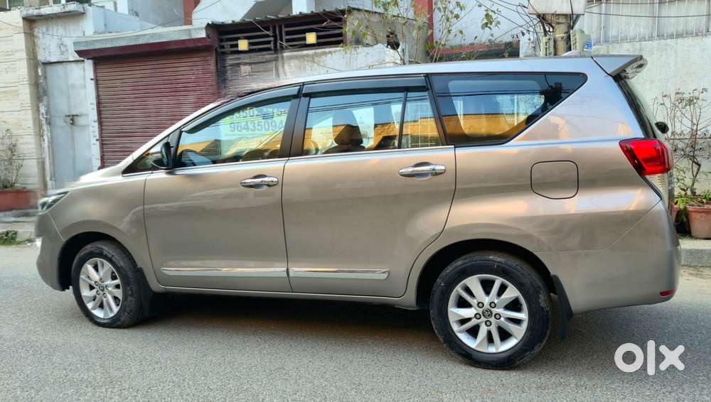 Toyota Innova Crysta 2.4 G Mt, 2019, Diesel
