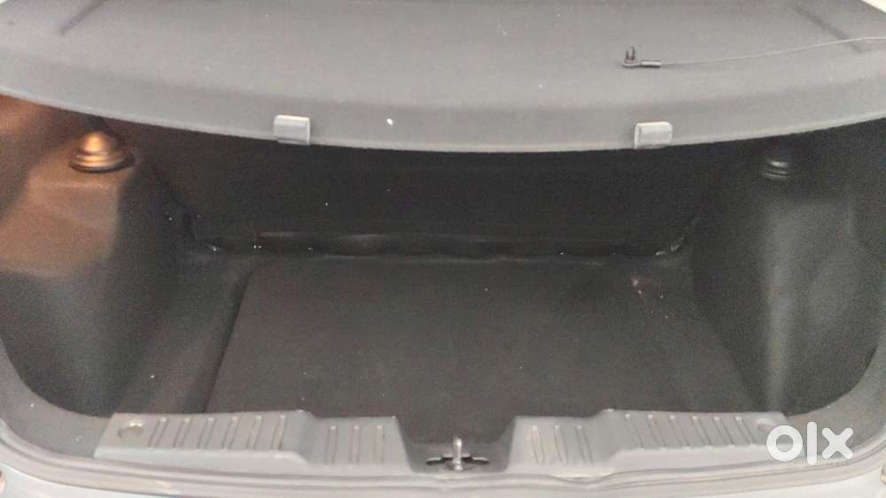 Tata Altroz 1.2 Xt, 2022, Petrol