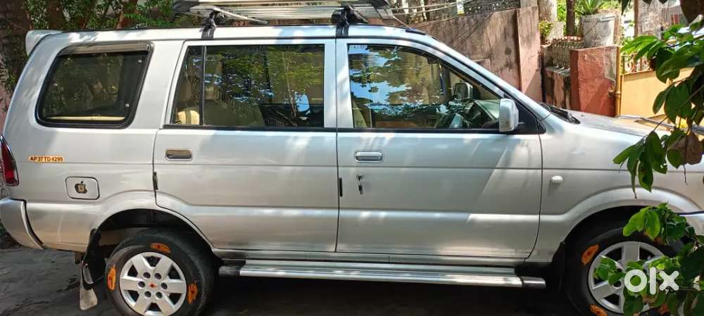Tavera Neo, 2015 Model