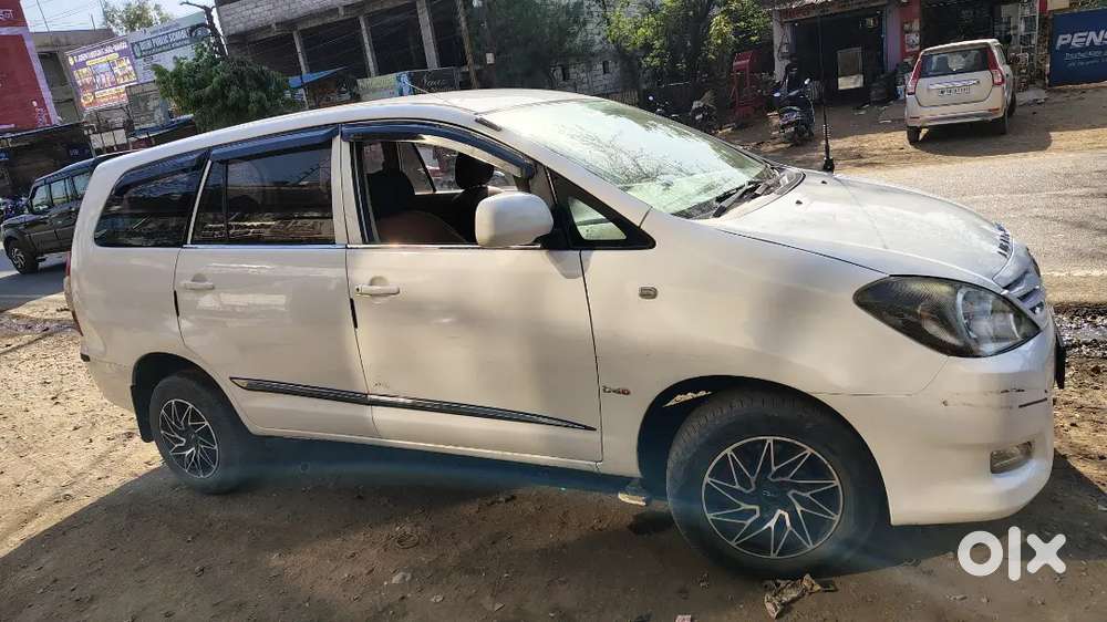 Toyota Innova 2009 Diesel Well Maintained