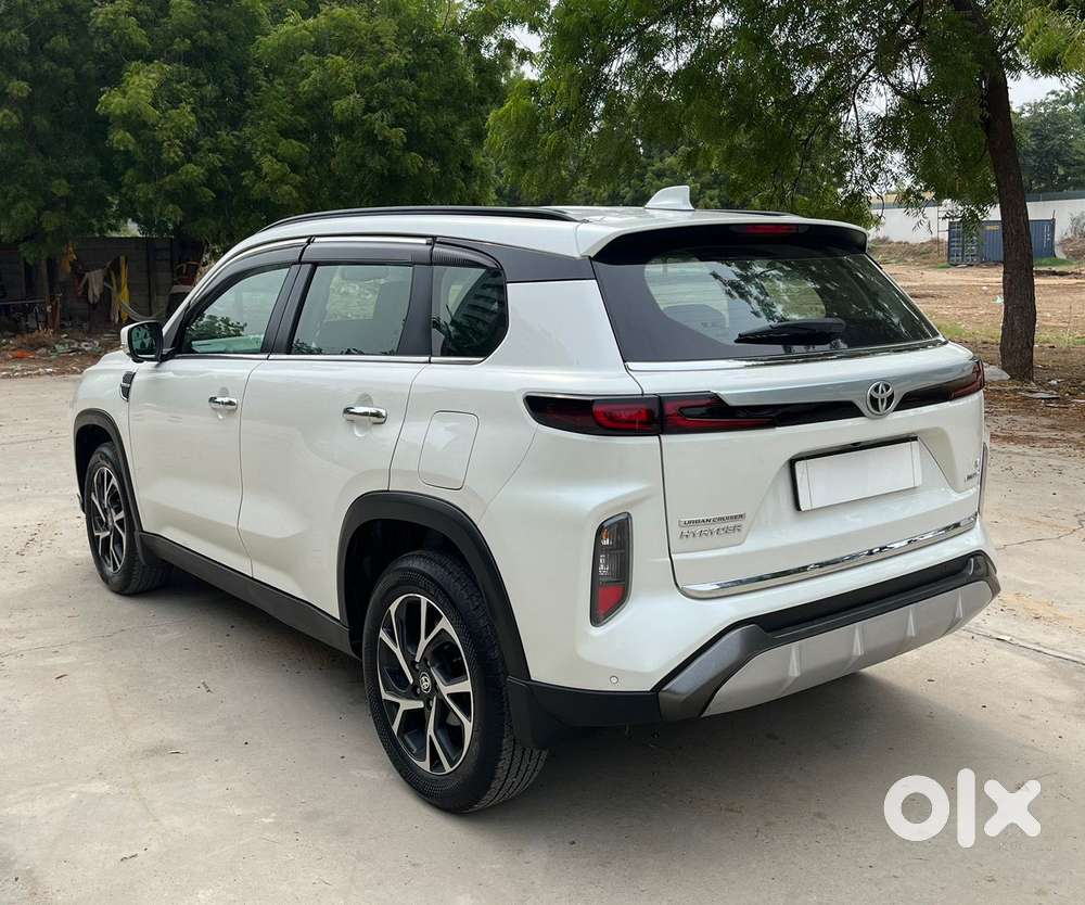 Maruti Suzuki Grand Vitara 1.5 Alpha Smart Hybrid Allgrip, 2025, Pet..