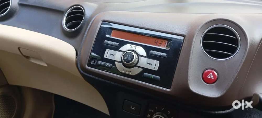 Honda Brio 2013 Petrol