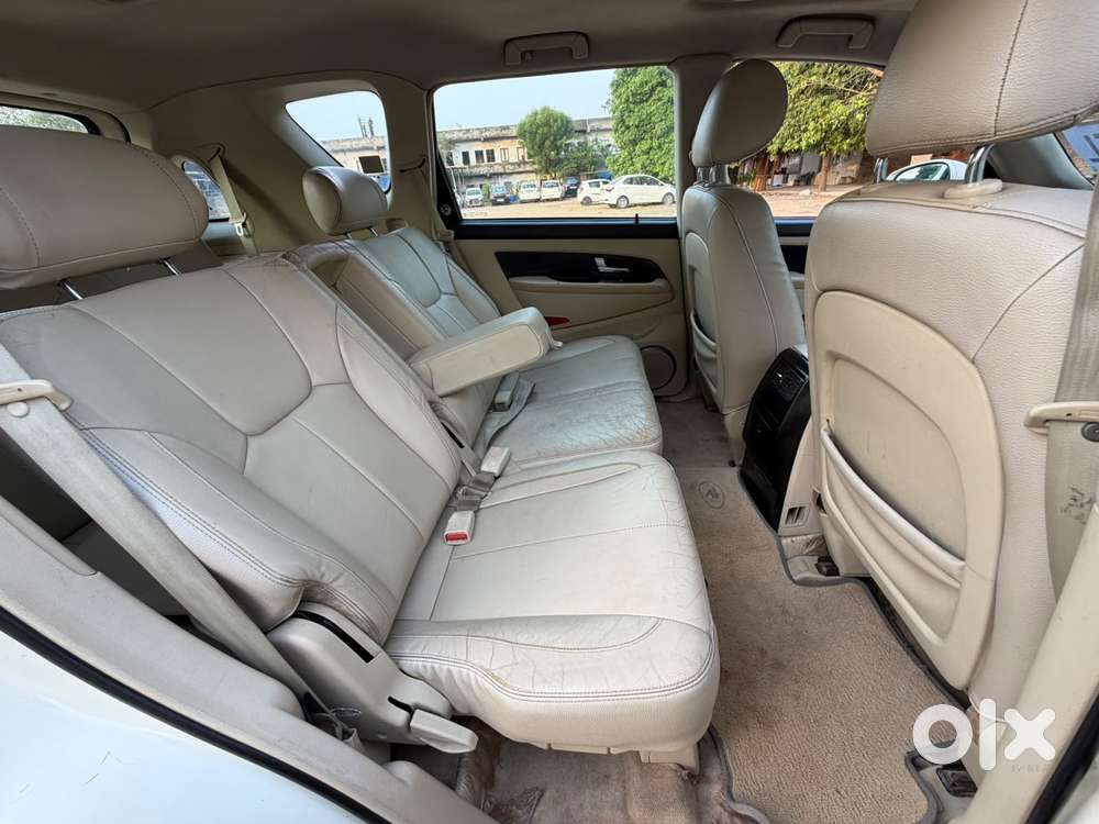 Mahindra Rexton, 2015, Diesel