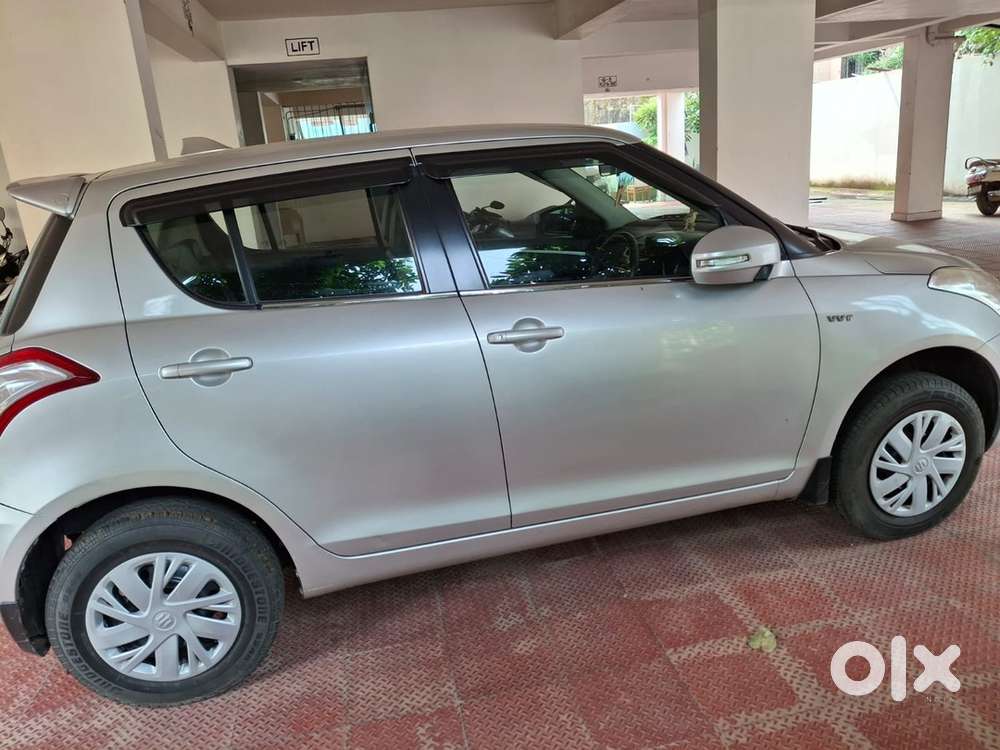 Maruti Swift 1.2 Petrol 2015