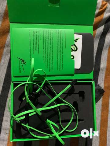 Razer hammerhead pro online v2 mic