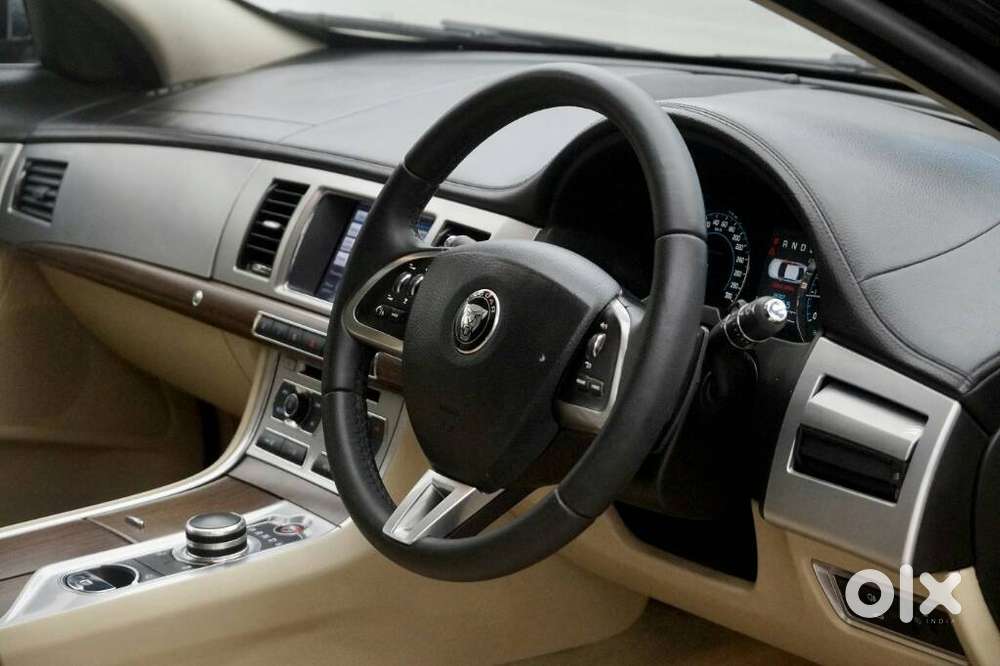 Jaguar Xf Petrol 2.0, 2015, Petrol