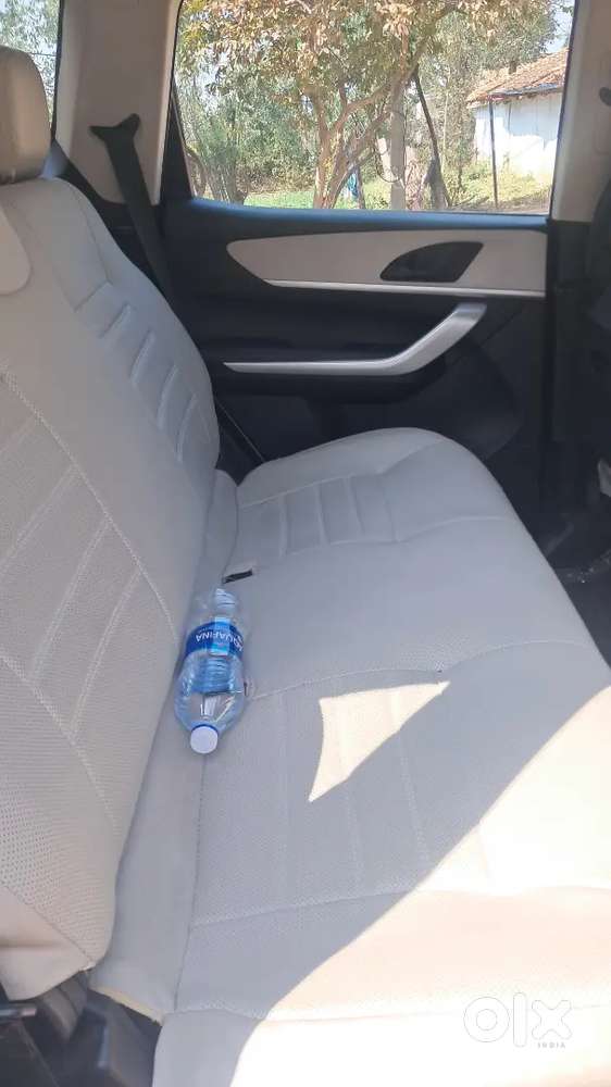 Mahindra Xuv700 2.2 Ax3 Diesel Automatic 5seater