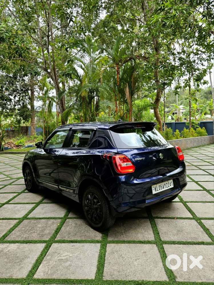 Maruti Suzuki Swift Vxi Optional, 2022, Petrol