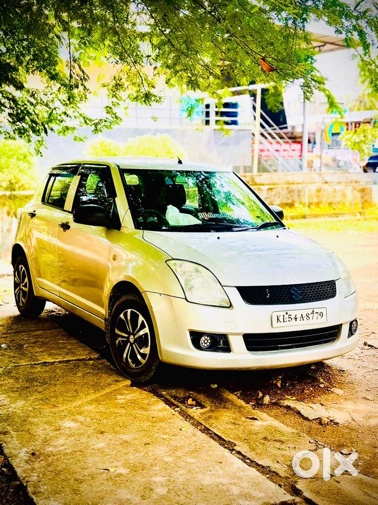 Maruti Suzuki Swift Petrol 2010