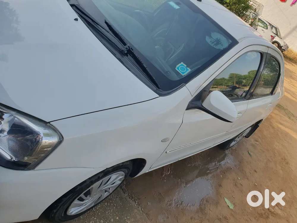 Toyota Etios 1.5 G 2013