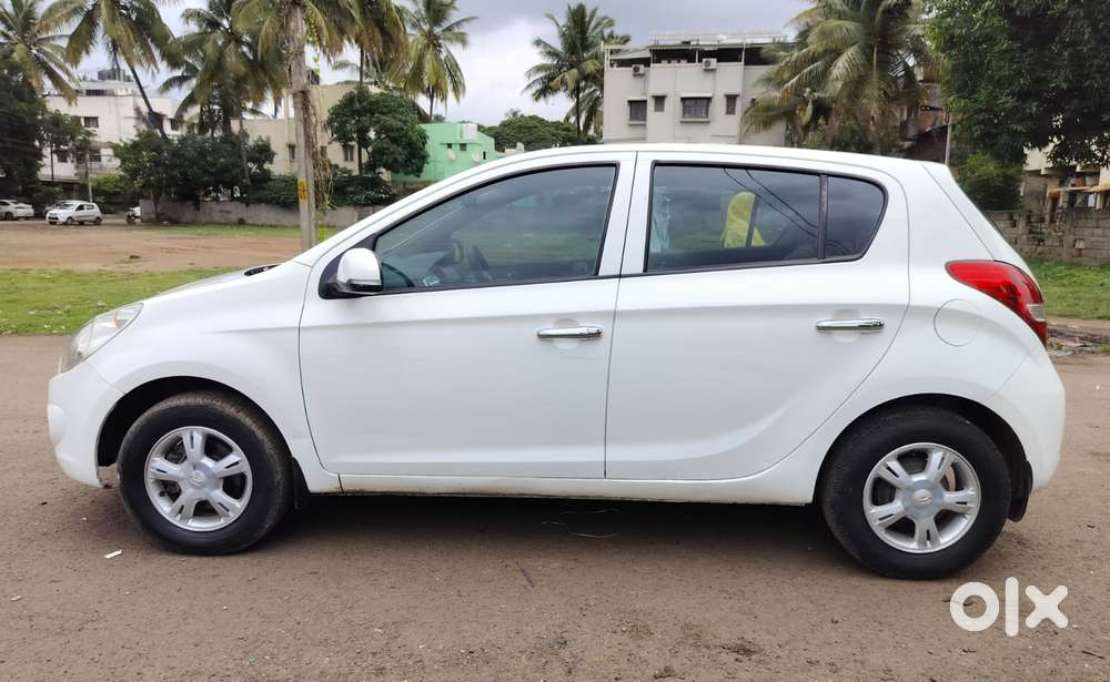 Hyundai I20 Sportz 1.4 Crdi 6 Speed Bs-iv, 2011, Diesel