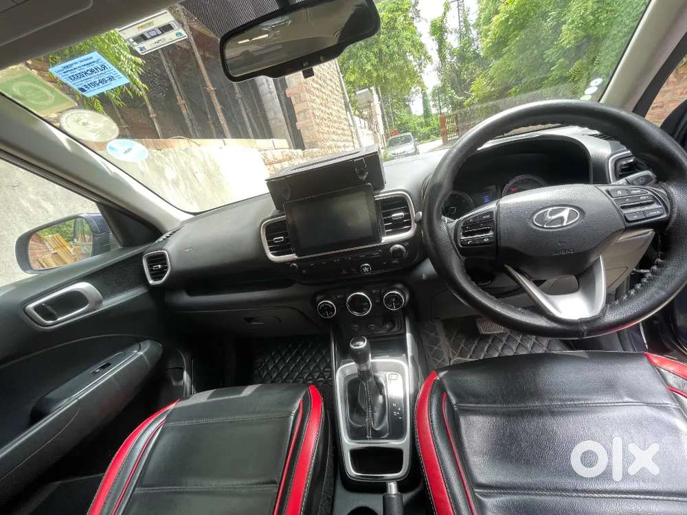 Hyundai Venue 1.0 Turbo Sx+ Dct 2019  Single Owner  ₹9 Lakh