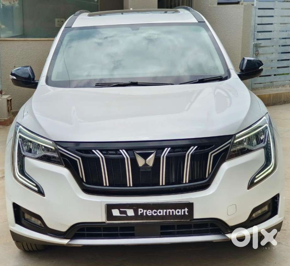 Mahindra Xuv700 2.0 Ax 5 Petrol Mt 7 Str, 2022, Petrol