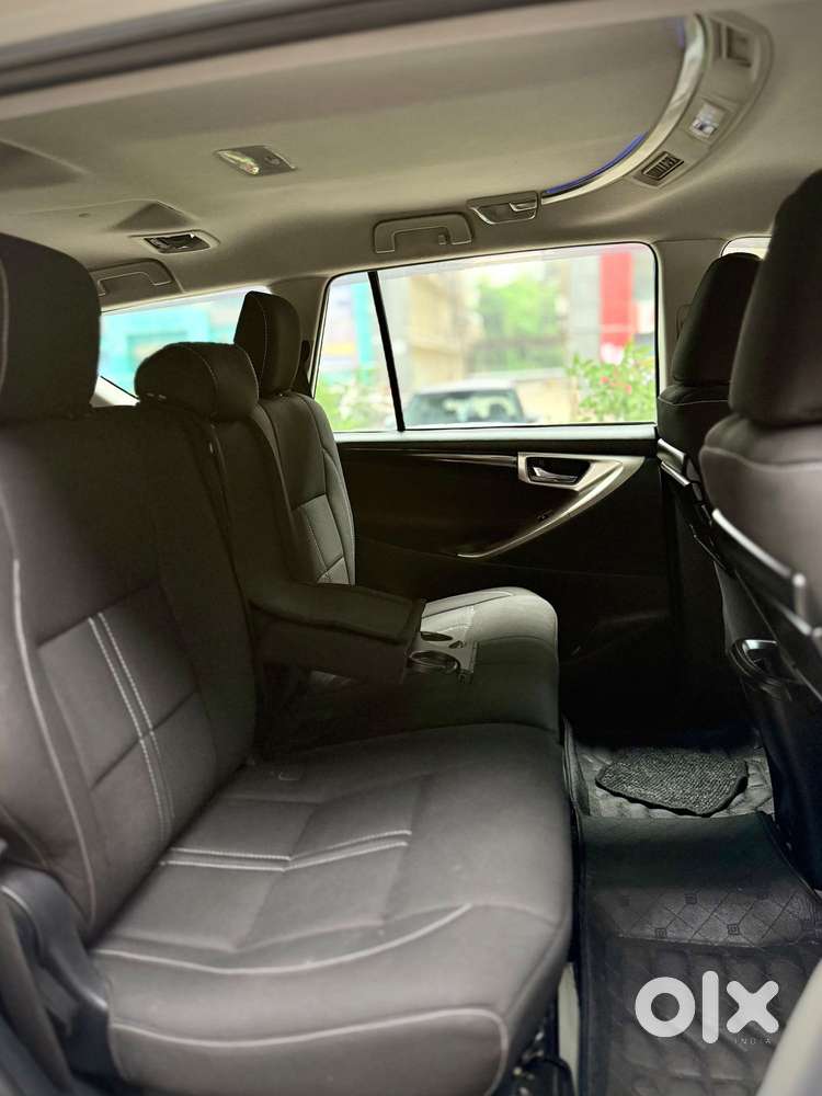Toyota Innova Crysta 2.4 Vx Mt 8s, 2017, Diesel