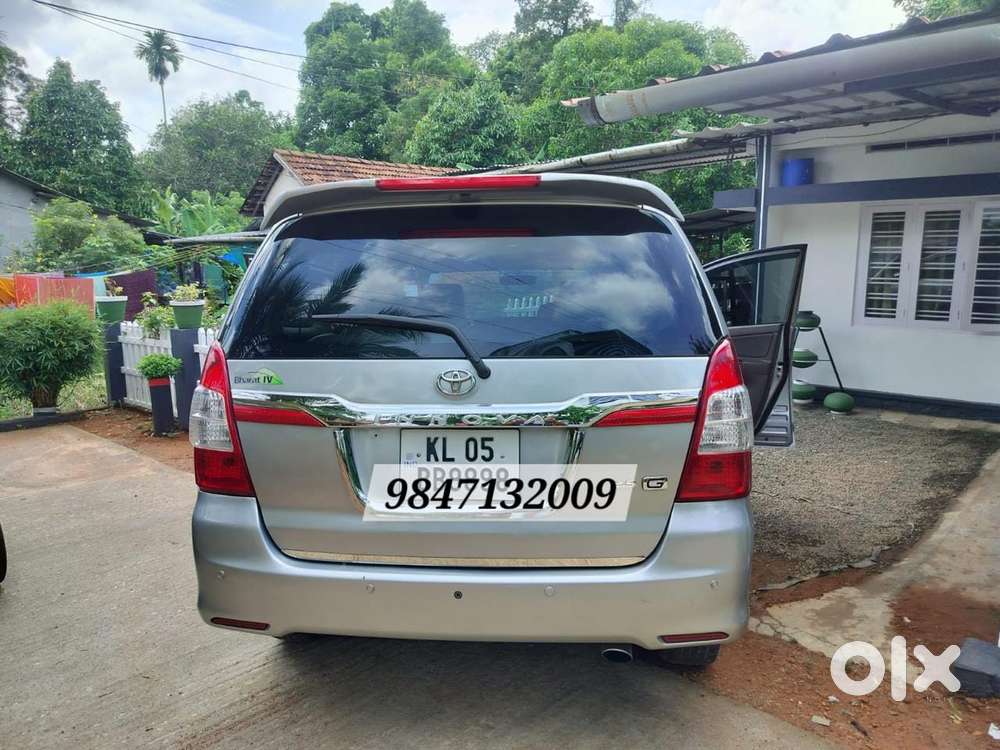Toyota Innova 2.5 G (diesel) 8 Seater Bs Iv, 2015, Diesel