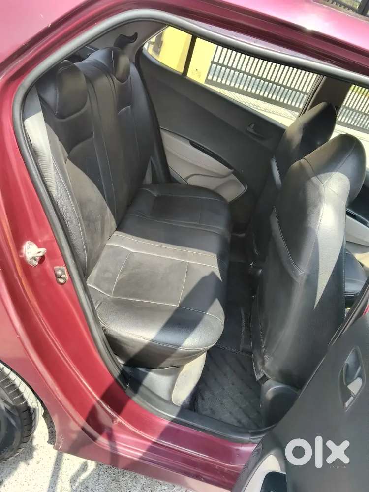 Hyundai Grand I10 2015 Diesel 80000 Km Driven