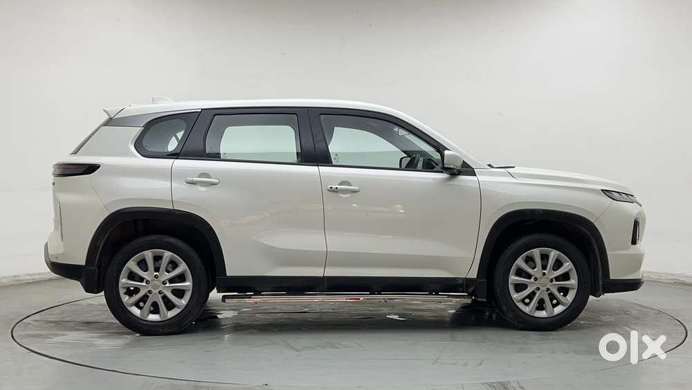Maruti Suzuki Grand Vitara 1.5 Delta Smart Hybrid At, 2023, Petrol