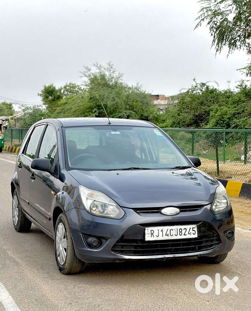 Ford Figo 1.2p Titanium Plus Mt, 2010, Petrol