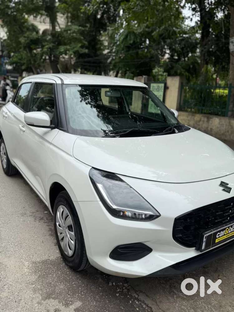 Maruti Suzuki Swift Vxi, 2025, Petrol