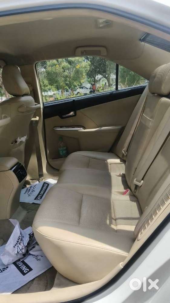 Toyota Camry Hybrid, 2016, Electric