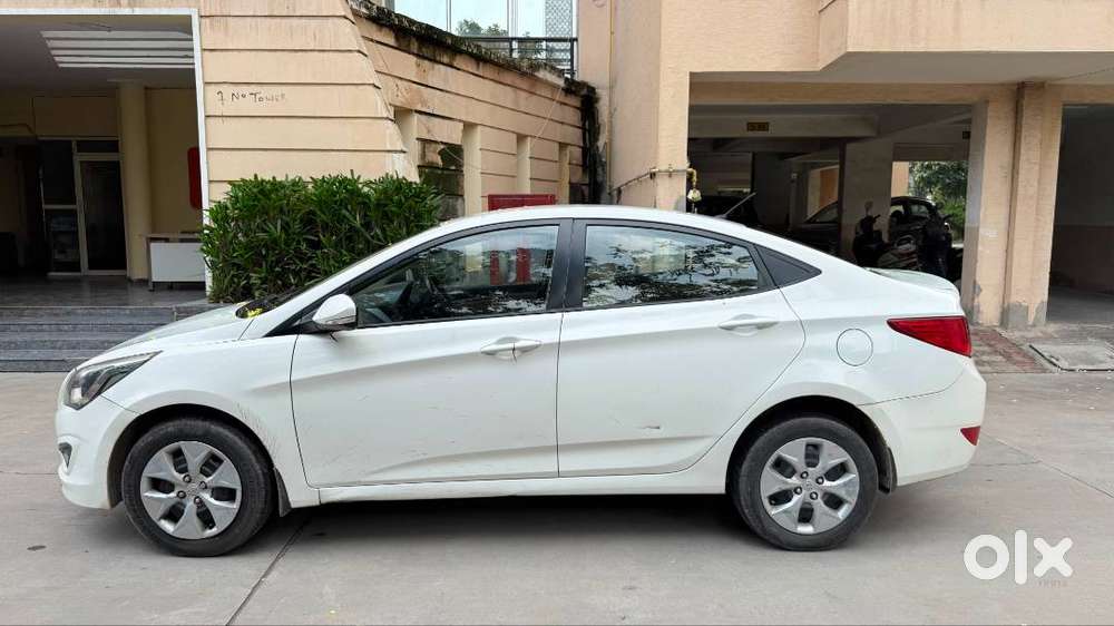 Hyundai Verna 2015 Petrol Manual  90,000 Km  Excellent Condition