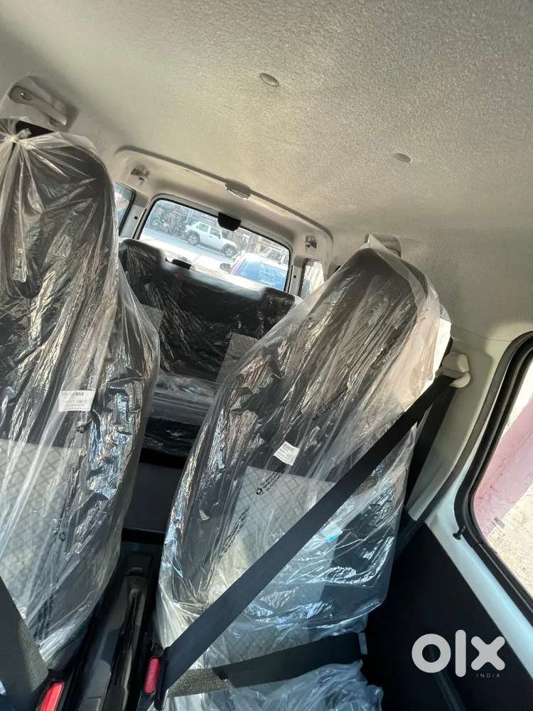 Brand New Eeco Added Back Seat Vehicle Age 4 Month For Medicle Issue