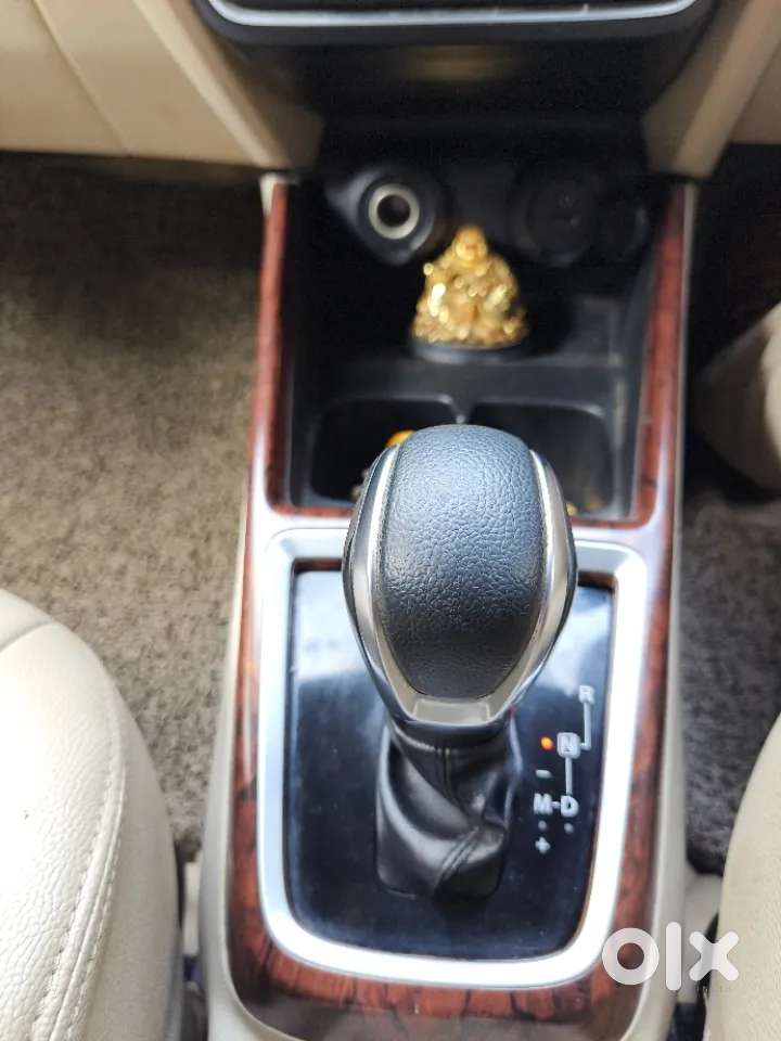 Maruti Suzuki Dzire 1.2 Zxi Amt, 2018, Petrol