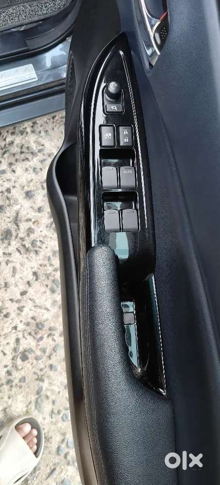 Maruti Suzuki Baleno 2023 Petrol 33000 Km Driven