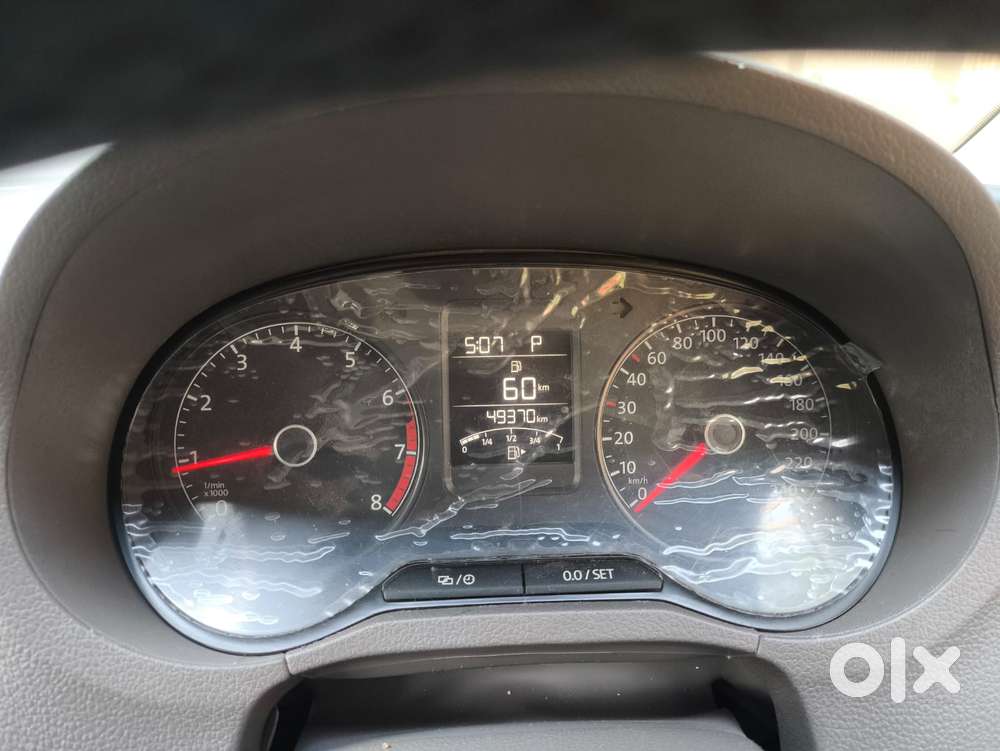 Volkswagen Vento 1.2 Tsi Highline At, 2015, Petrol