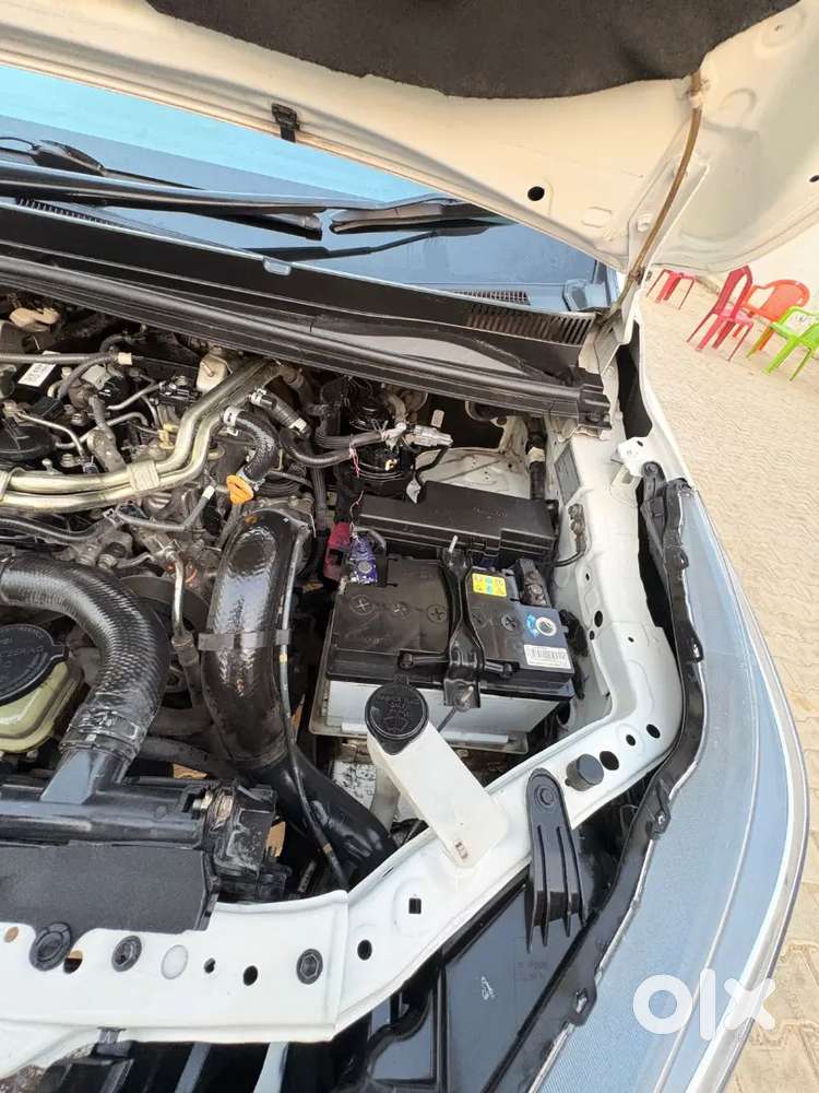Toyota Innova Crysta 2019 Diesel 92000 Km Driven