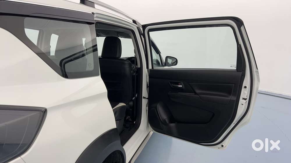 Maruti Suzuki Xl6 1.5 Zeta Mt, 2023, Petrol